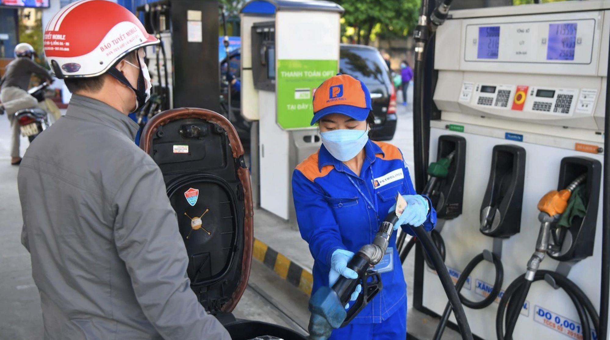 Việt Nam nhập hơn 65 triệu tấn xăng dầu trong 9 tháng