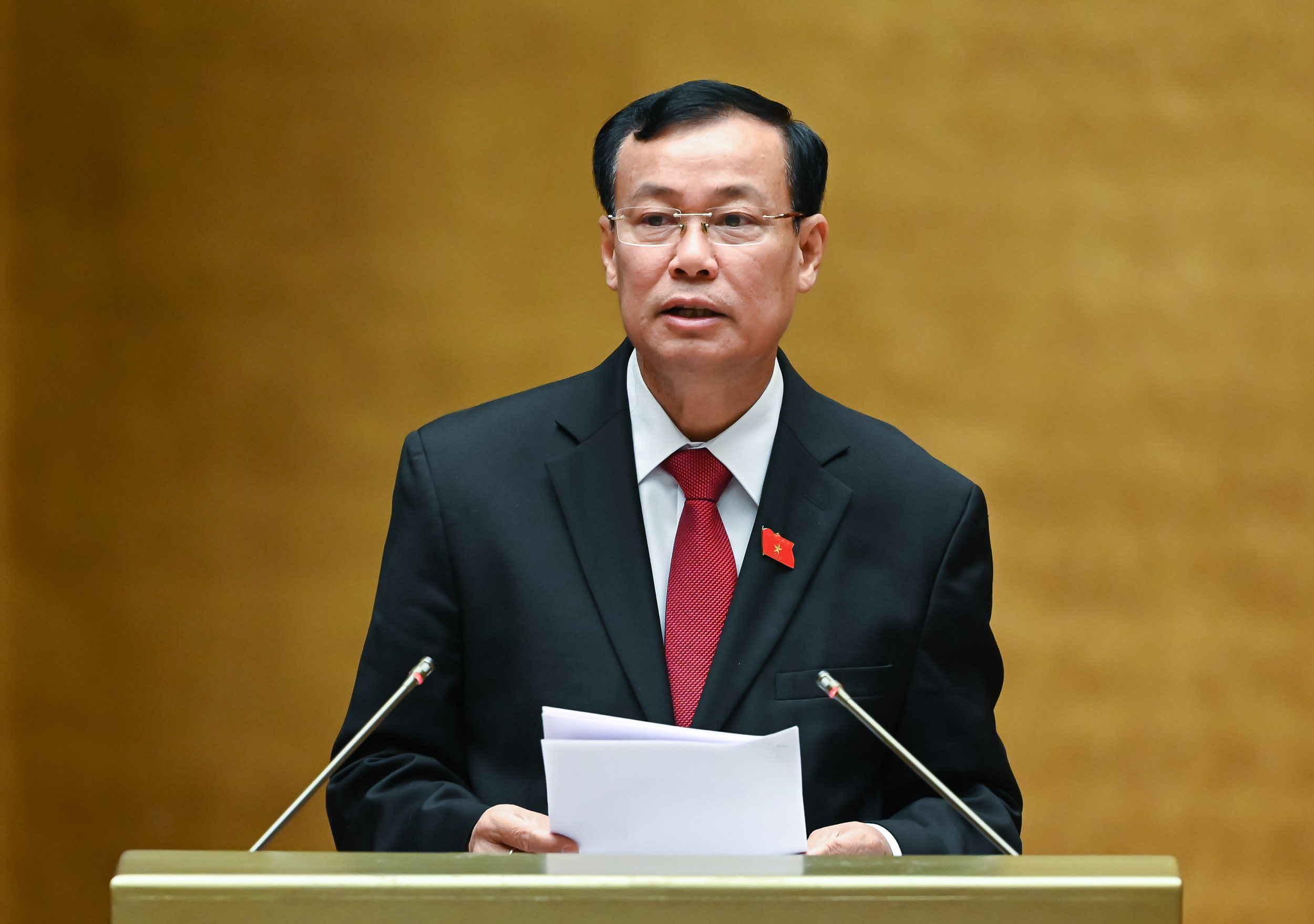 Thống nhất một mức giá khởi điểm đấu giá biển số xe ô tô là 40 triệu đồng