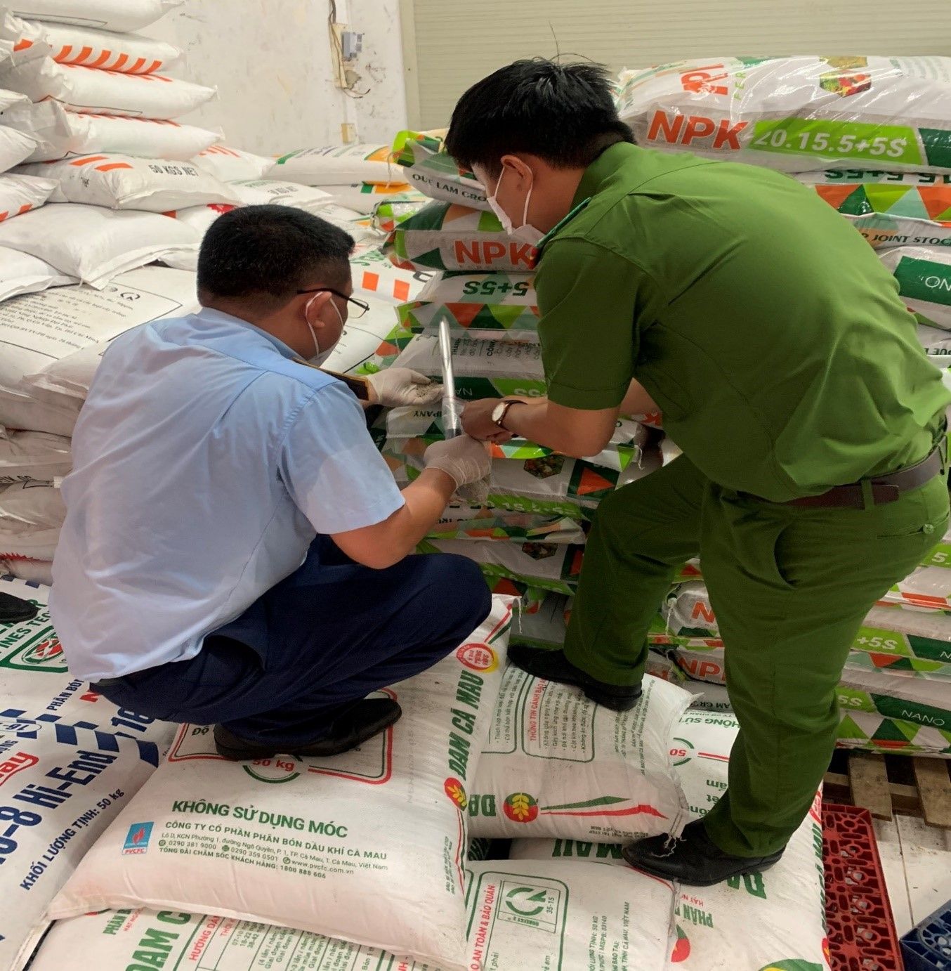 Nhức nhối vấn nạn phân bón giả hoành hành ở các tỉnh miền Tây