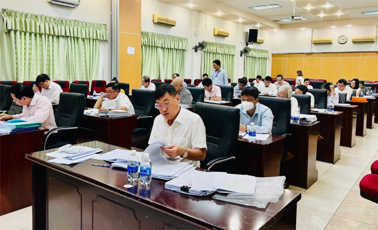 Nhiều vấn đề nóng thành câu hỏi trong đề thi chức danh Giám đốc bệnh viện Mắt TPHCM