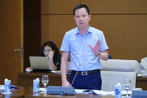 ĐBQH Nguồn cung không đảm bảo thì Quỹ bình ổn xăng dầu không giải quyết được gì