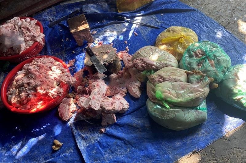 Đồng Nai Phát hiện hàng nghìn lít mỡ lợn bẩn trong cơ sở chế biến chui