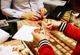 Đầu tư vàng kênh trú ngụ an toàn yếu tố có thể hỗ trợ giá vàng trong thời gian tới