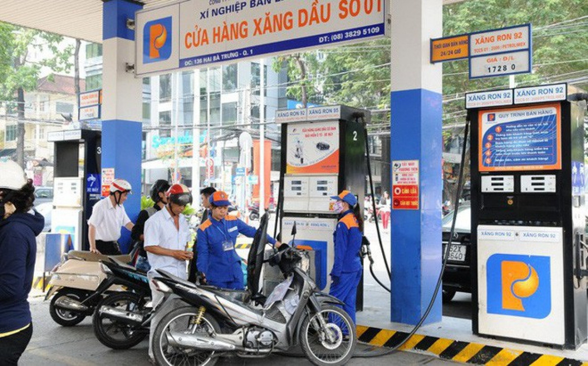 Giá xăng dầu hôm nay 274 Lo ngại nguồn cung dầu thô đồng loạt tăng