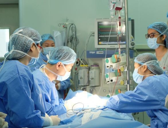 28000 ống thuốc Protamin sulfat đã về đến Việt Nam