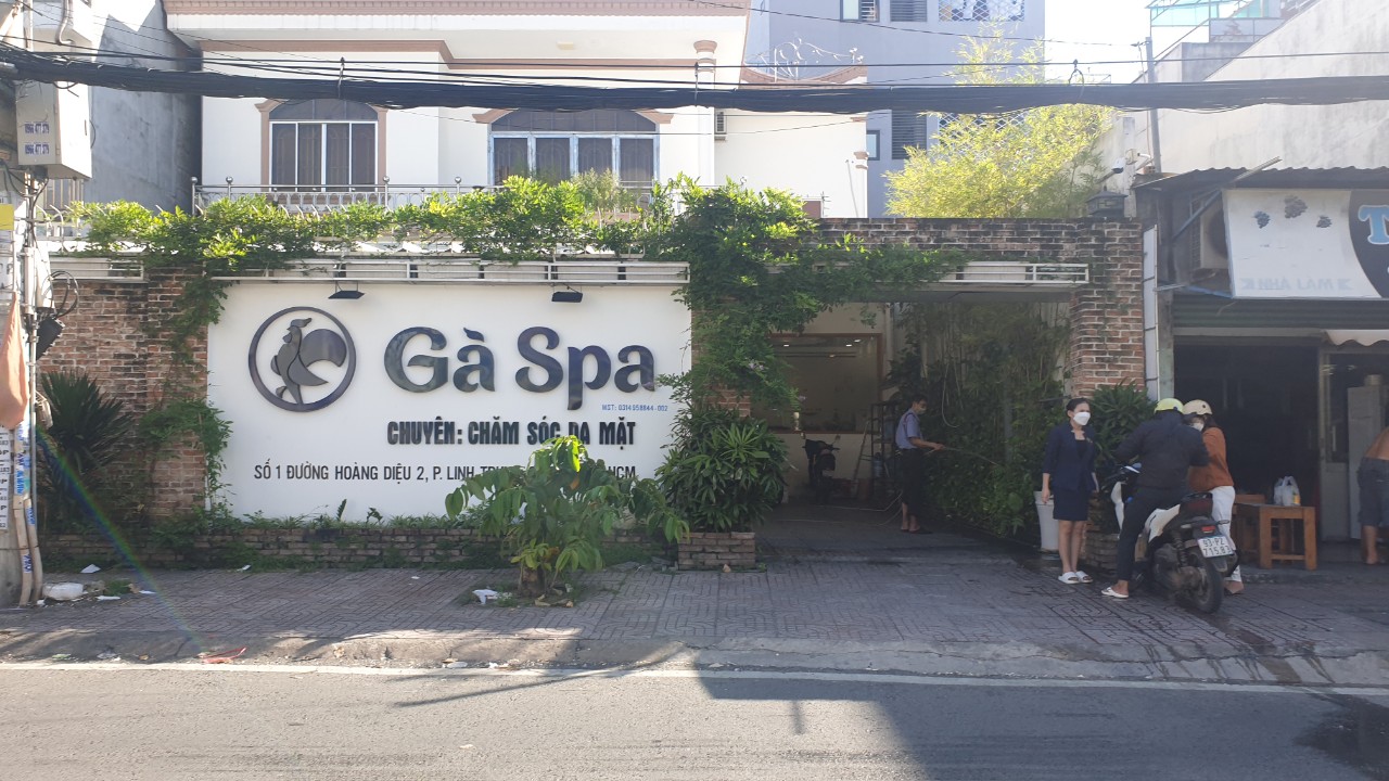 Gà Spa bị xử phạt đình chỉ hoạt động 1 chi nhánh vì khám chữa bệnh không phép