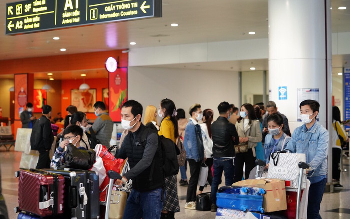 Dừng kiểm tra thẻ hành lý tại lối ra để giảm ùn tắc sân bay