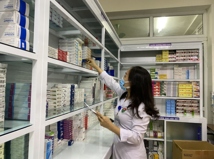 Lập 4 đoàn kiểm tra việc thiếu thuốc vật tư trang thiết bị y tế