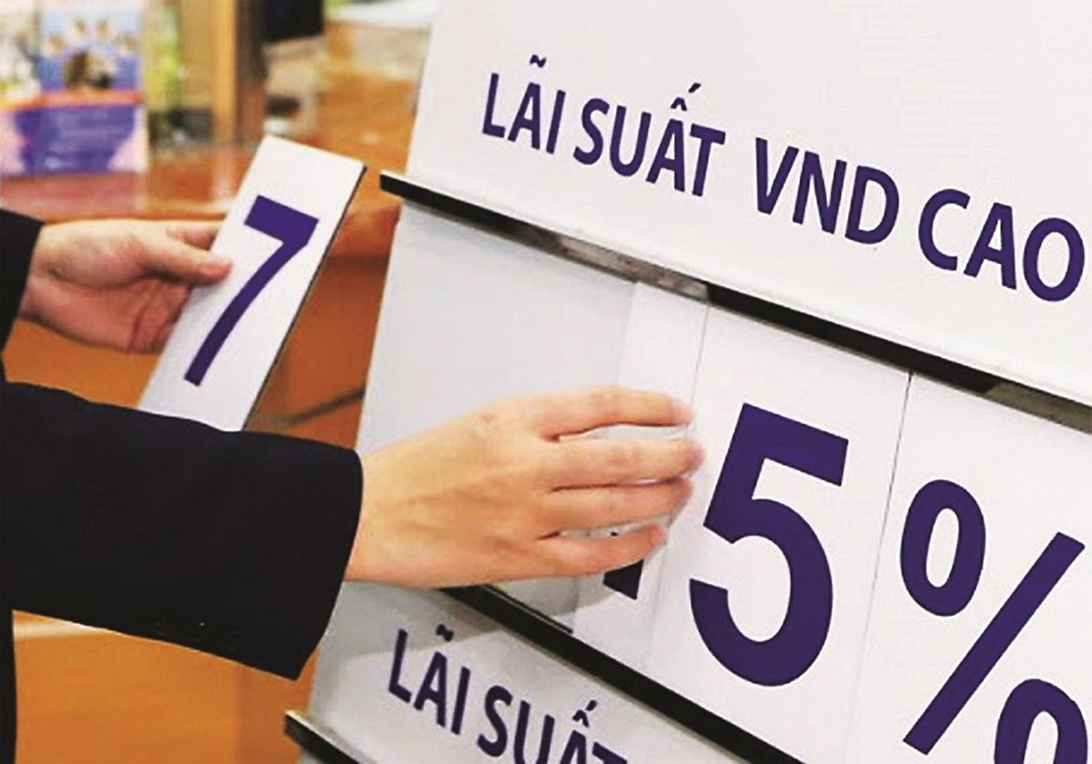 Gia tăng áp lực lên mặt bằng lãi suất những tháng cuối năm