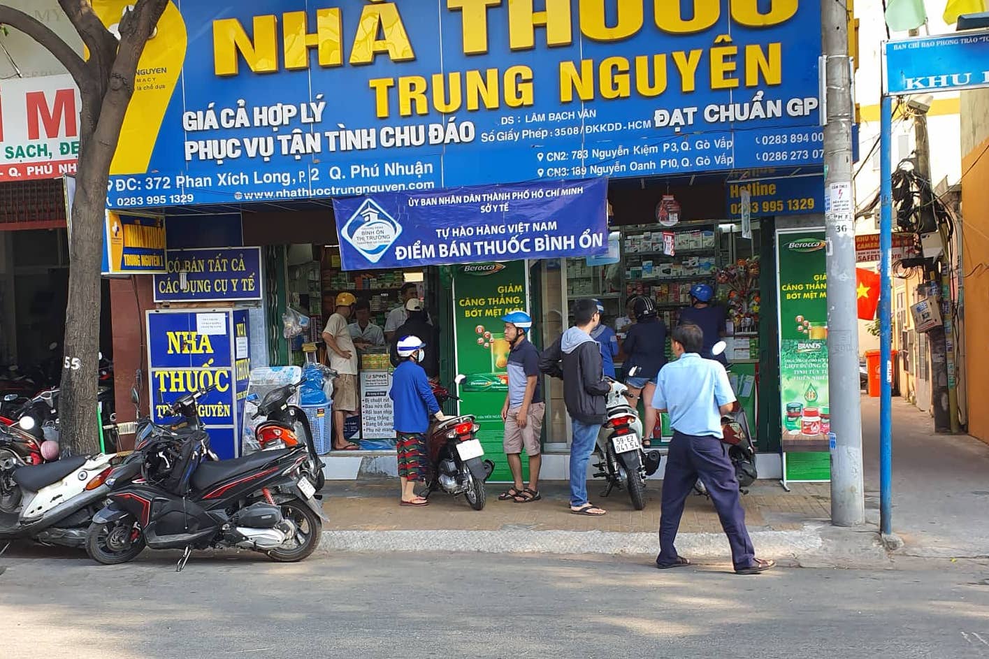 TPHCM Nhà thuốc Trung Nguyên bị đình chỉ hoạt động 2 tháng vì hàng loạt sai phạm