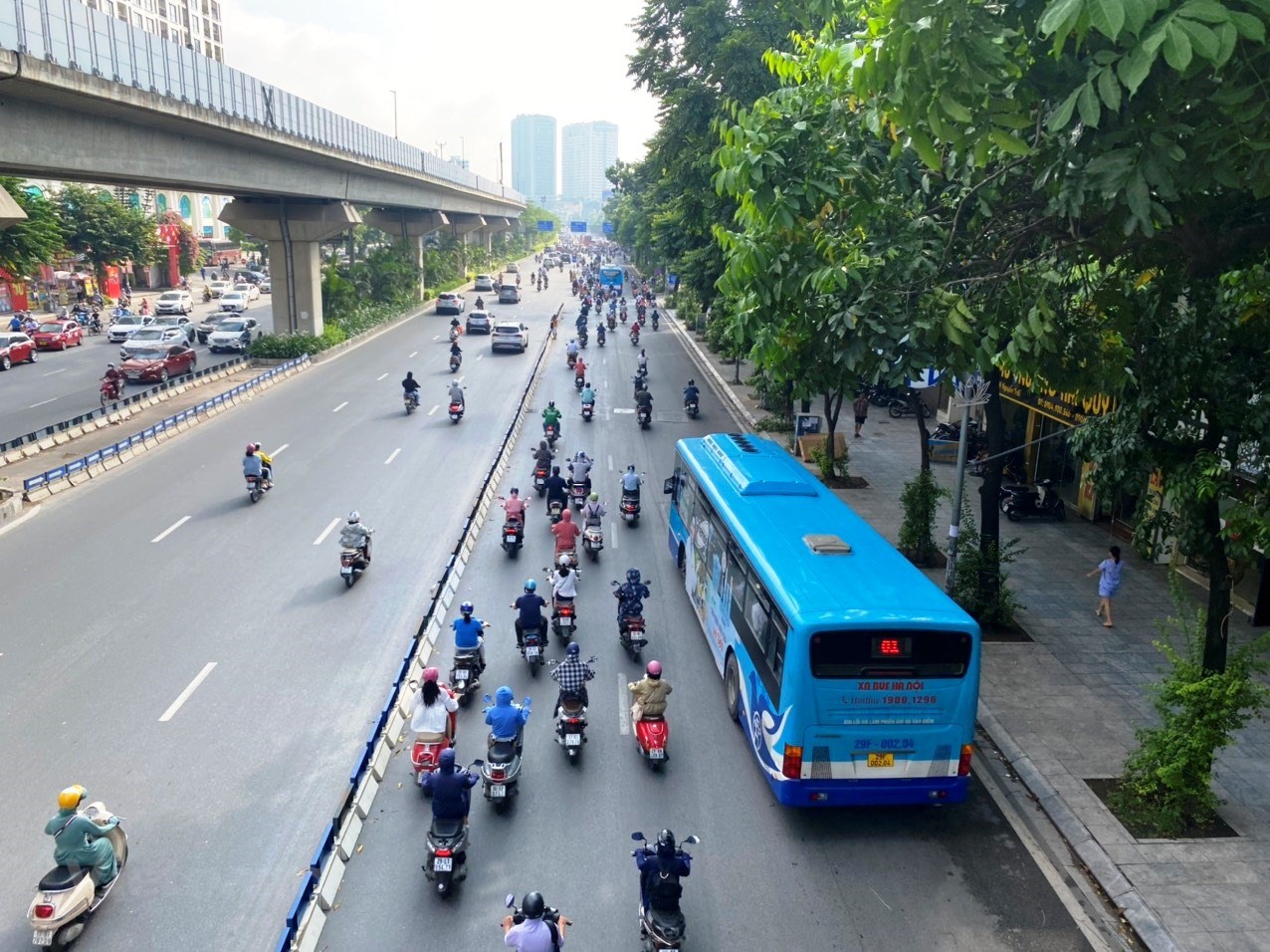 Hà Nội yêu cầu xử lý nghiêm người cố tình đi sai làn trên đường Nguyễn Trãi
