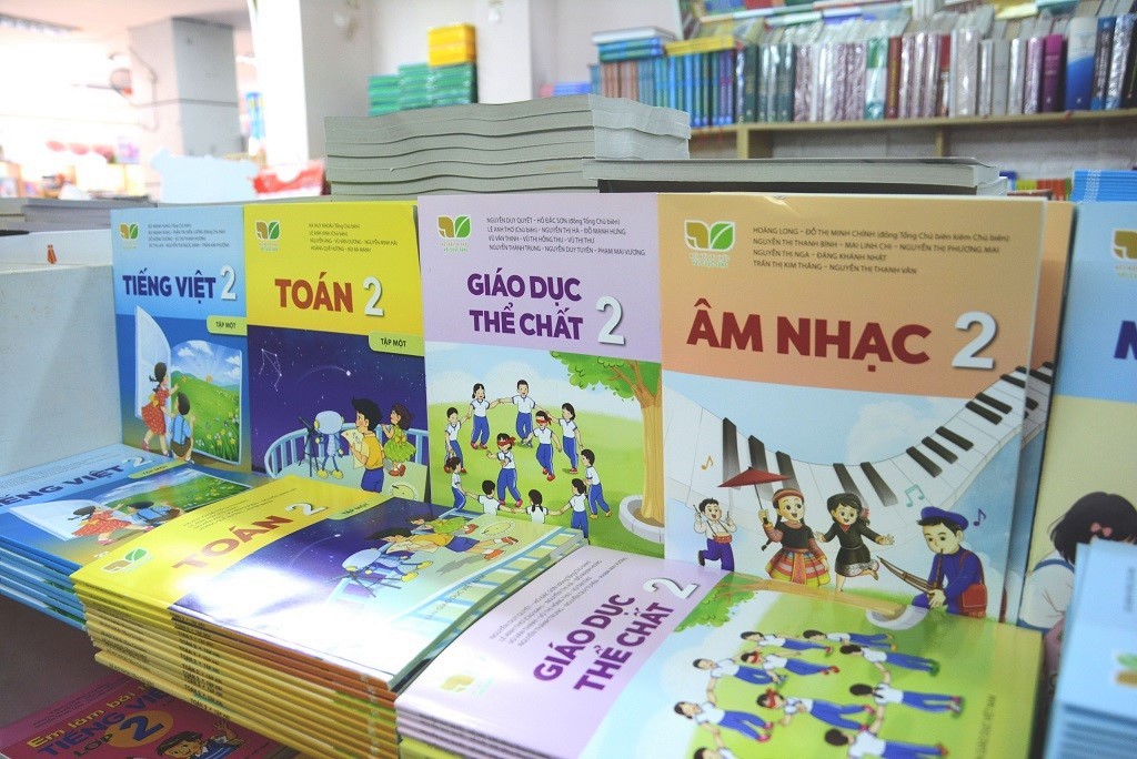 Sách giáo khoa mới chưa đáp ứng được yêu cầu cao nhất của xã hội