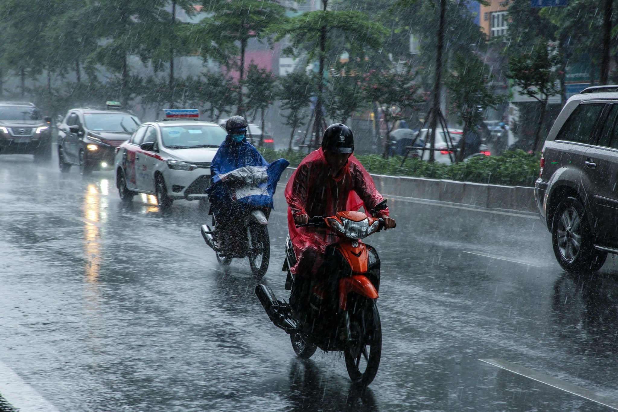Thời tiết hôm nay 41 Miền Trung tiếp tục có mưa lớn miền Bắc ấm dần
