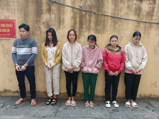 Tham rẻ nhiều người 'sập bẫy' mua phải vé máy bay giả