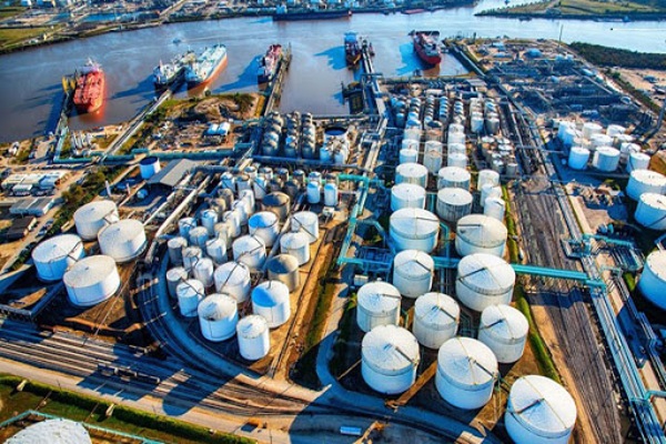 Giá xăng dầu hôm nay 43 Dầu Brent giảm xuống sát mức 86 USDthùng
