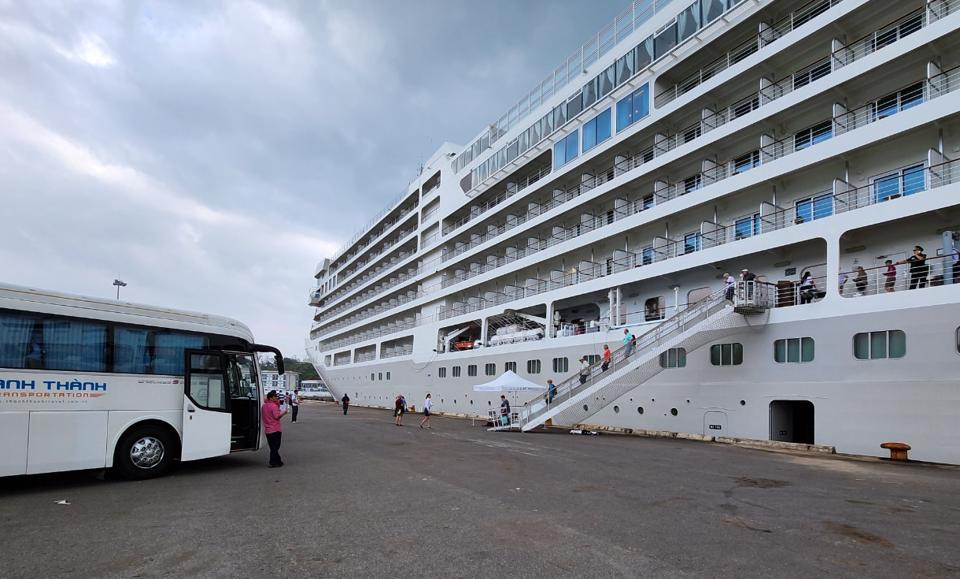 Khánh Hòa Cho phép xe khách vào TP Nha Trang giờ cao điểm