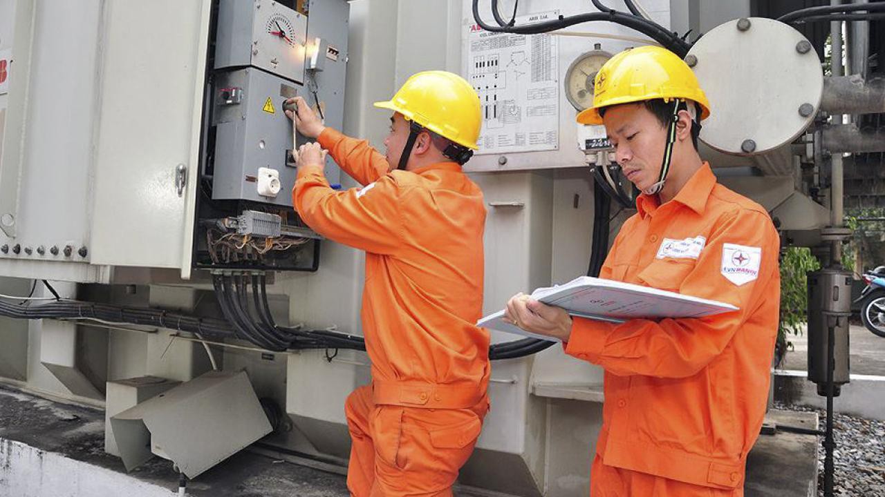 Chuyên gia lo ngại về khả năng thực thi nếu quy định điều chỉnh giá điện 3 thánglần