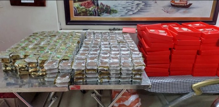 Phát hiện hơn 1300 chiếc bánh Trung thu đến từ tương lai tại Đà Nẵng
