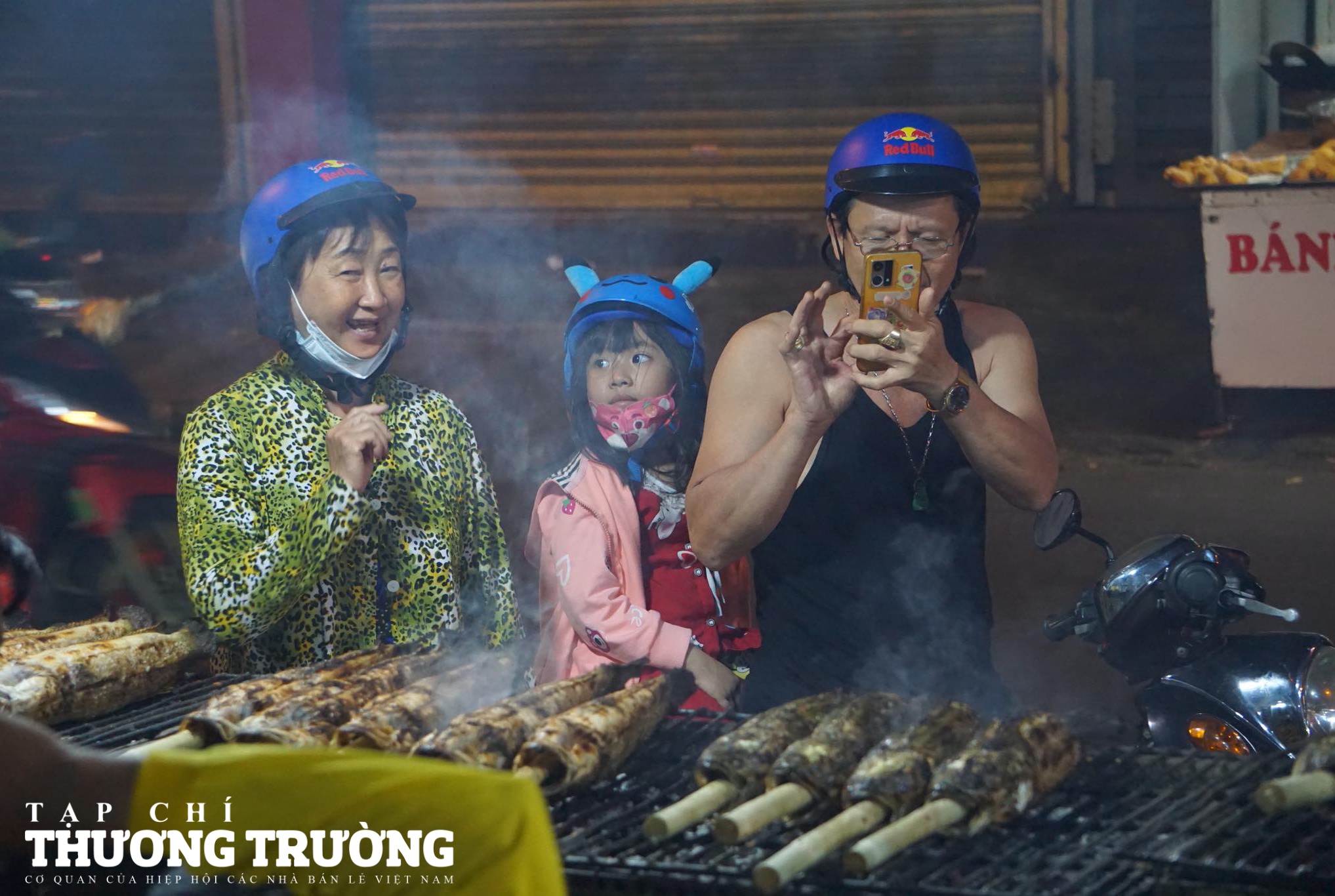 TPHCM Phố cá lóc nhộn nhịp trước ngày vía thần tài