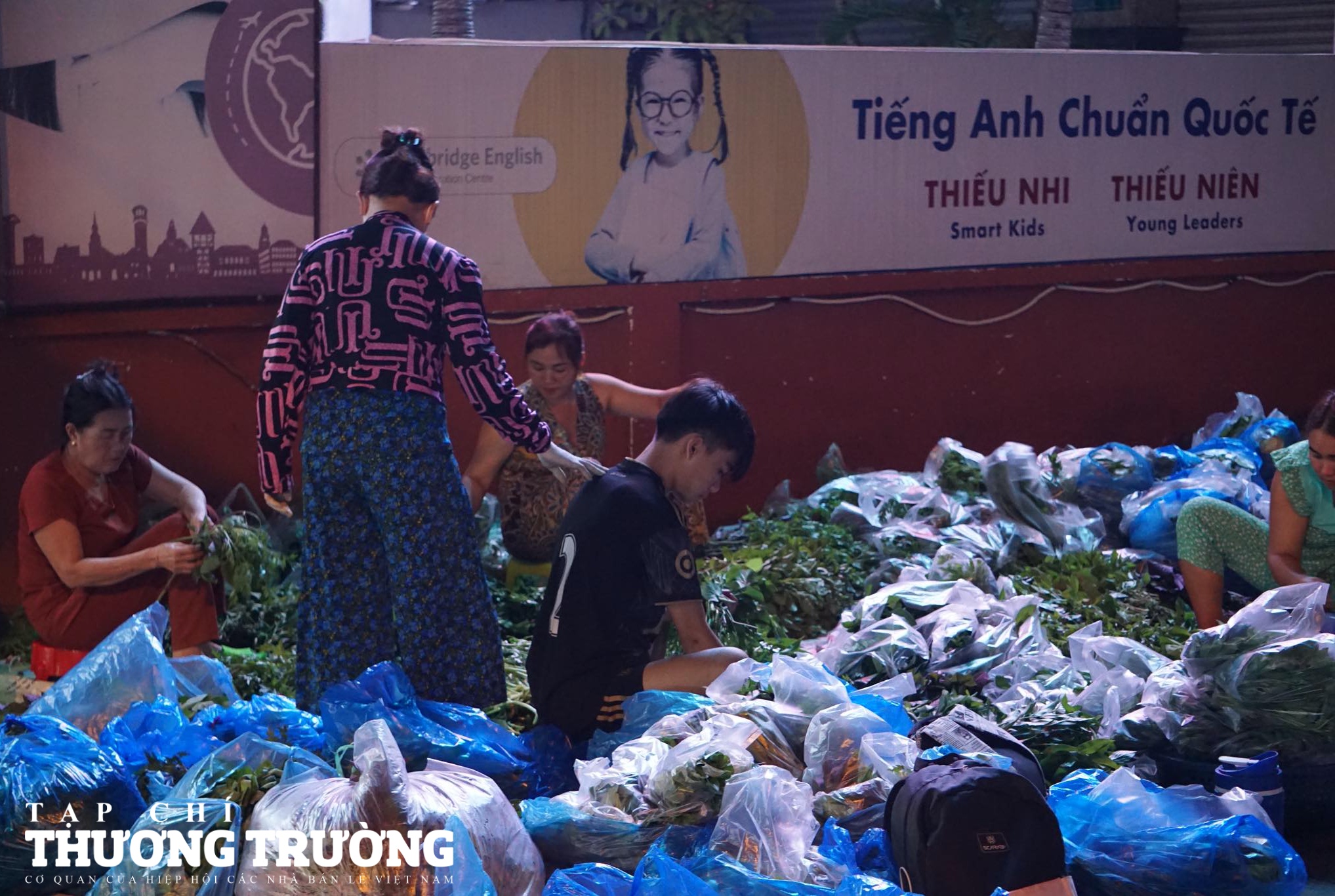 TPHCM Phố cá lóc nhộn nhịp trước ngày vía thần tài