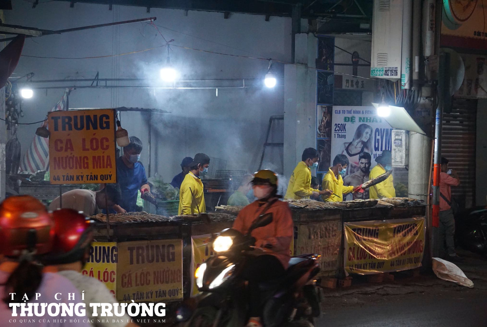 TPHCM Phố cá lóc nhộn nhịp trước ngày vía thần tài