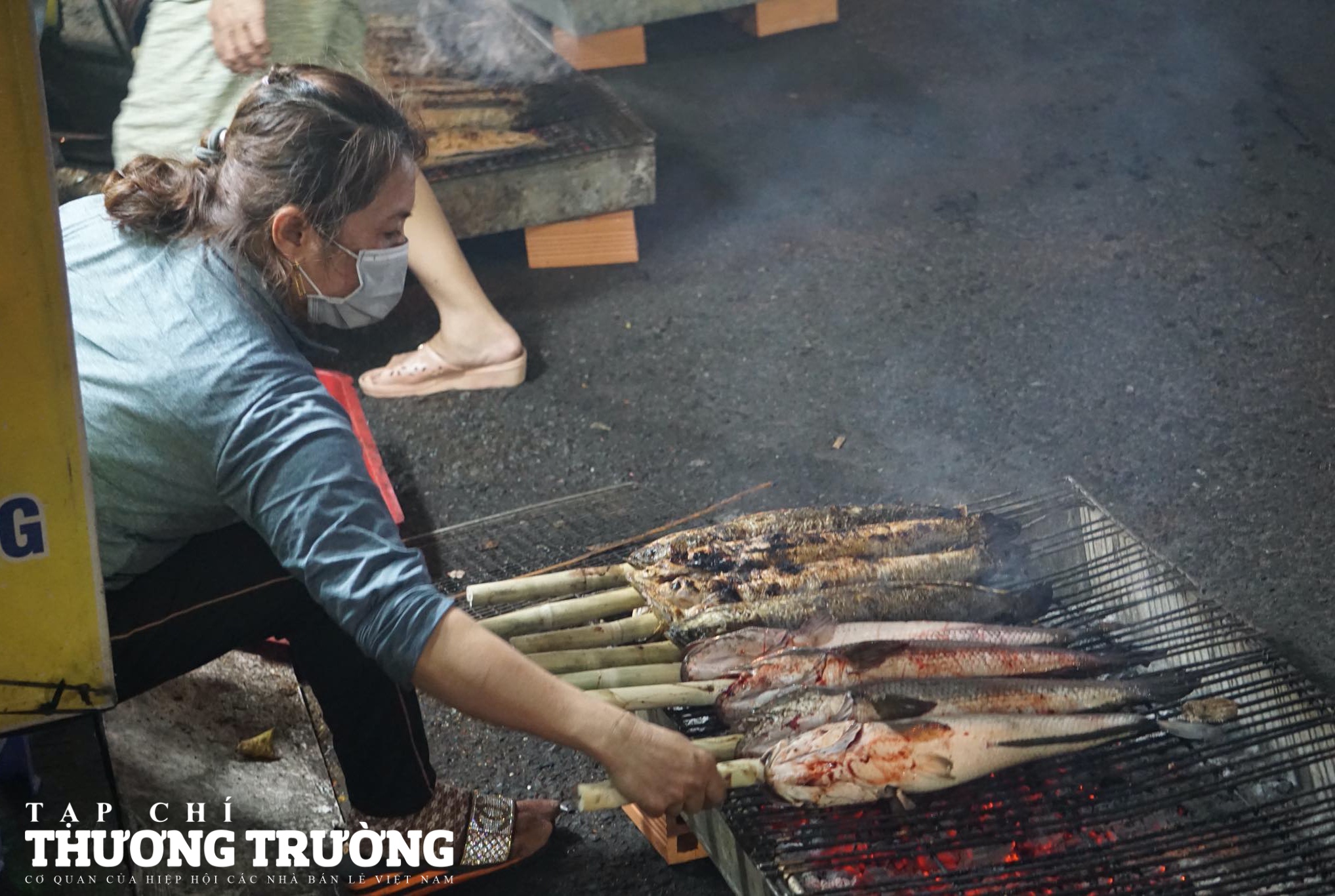 TPHCM Phố cá lóc nhộn nhịp trước ngày vía thần tài