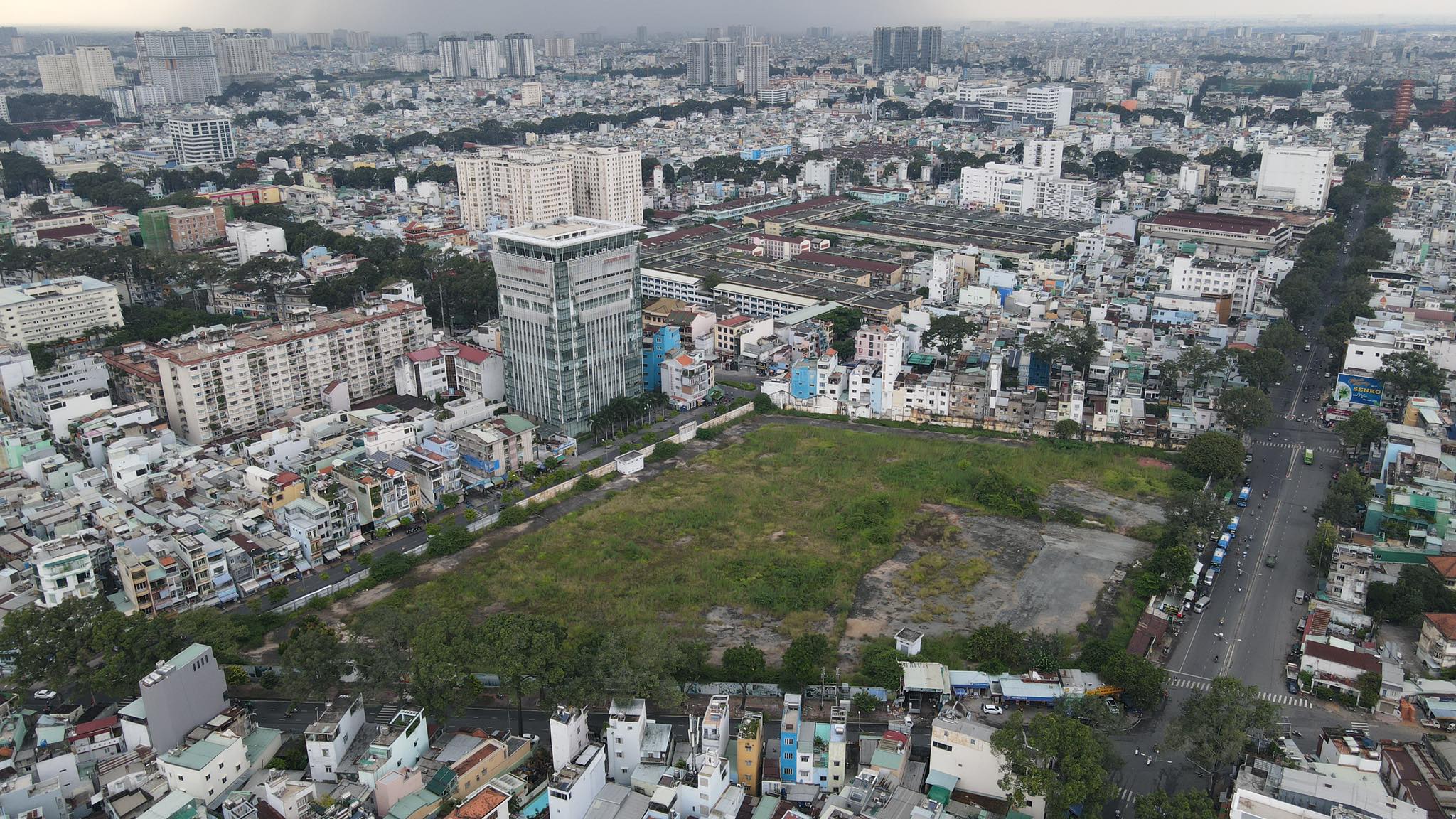 TPHCM Cận cảnh khu đất vàng hơn 30000m2 sai phạm của Vinataba 