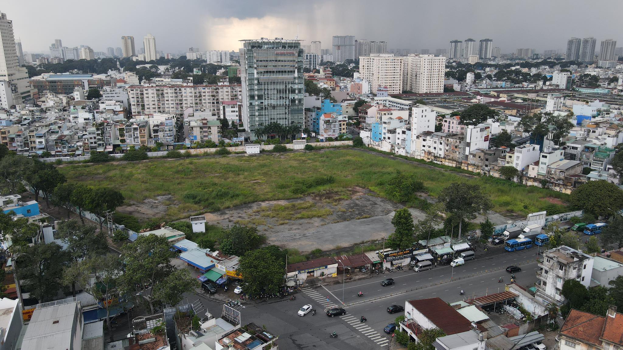 TPHCM Cận cảnh khu đất vàng hơn 30000m2 sai phạm của Vinataba 