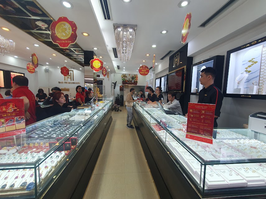 Thị trường vàng ngày vía thần tài