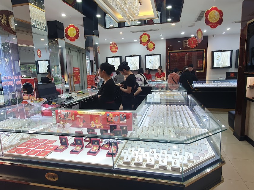 Thị trường vàng ngày vía thần tài