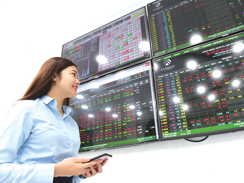 Nhiều ngân hàng sẽ hoàn tất phát hành cổ phiếu riêng lẻ cho nhà đầu tư nước ngoài trong năm 2024