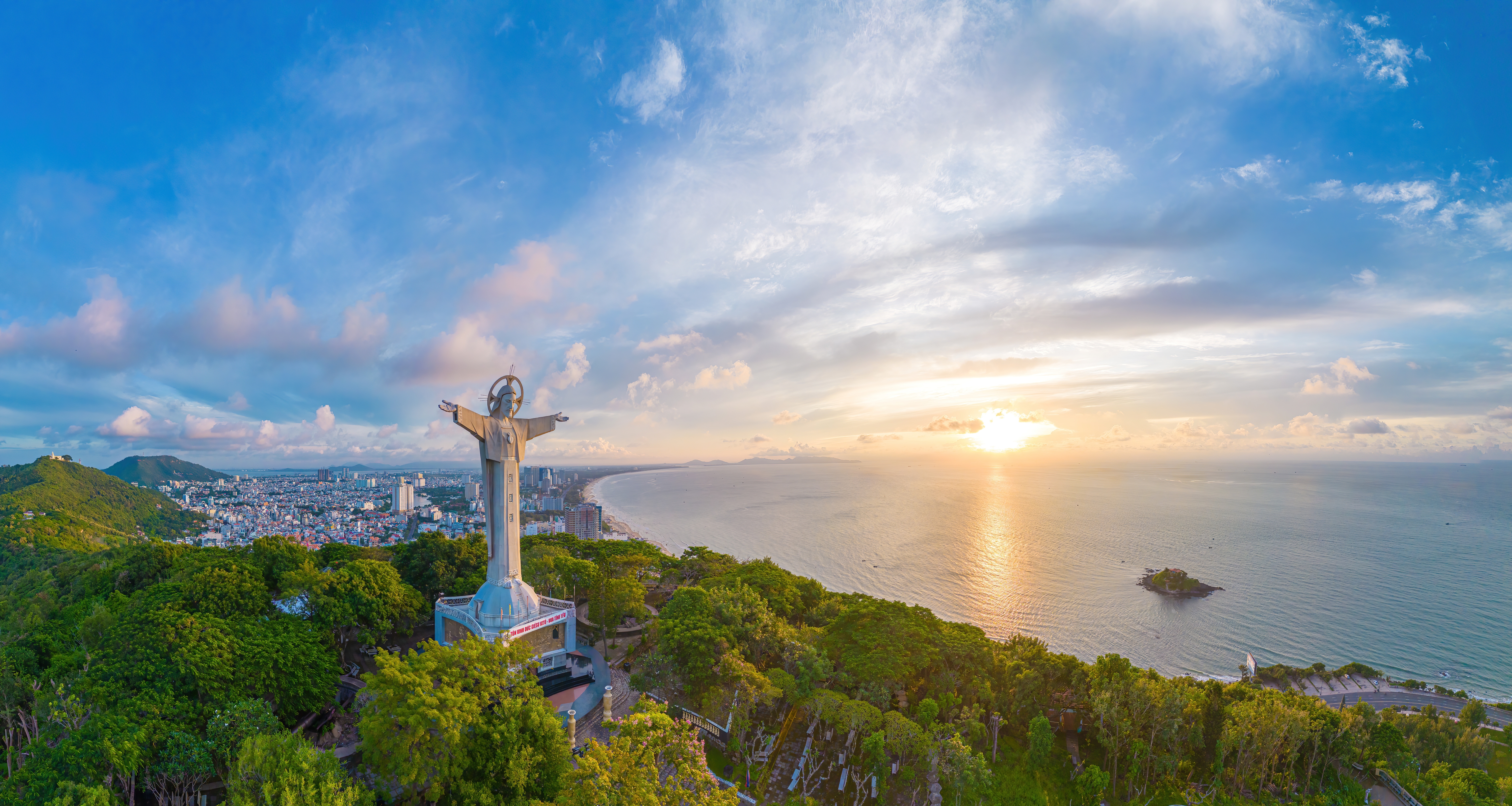Từ TP Hồ Chí Minh có những lựa chọn du lịch Tết Nguyên đán nào hấp dẫn 