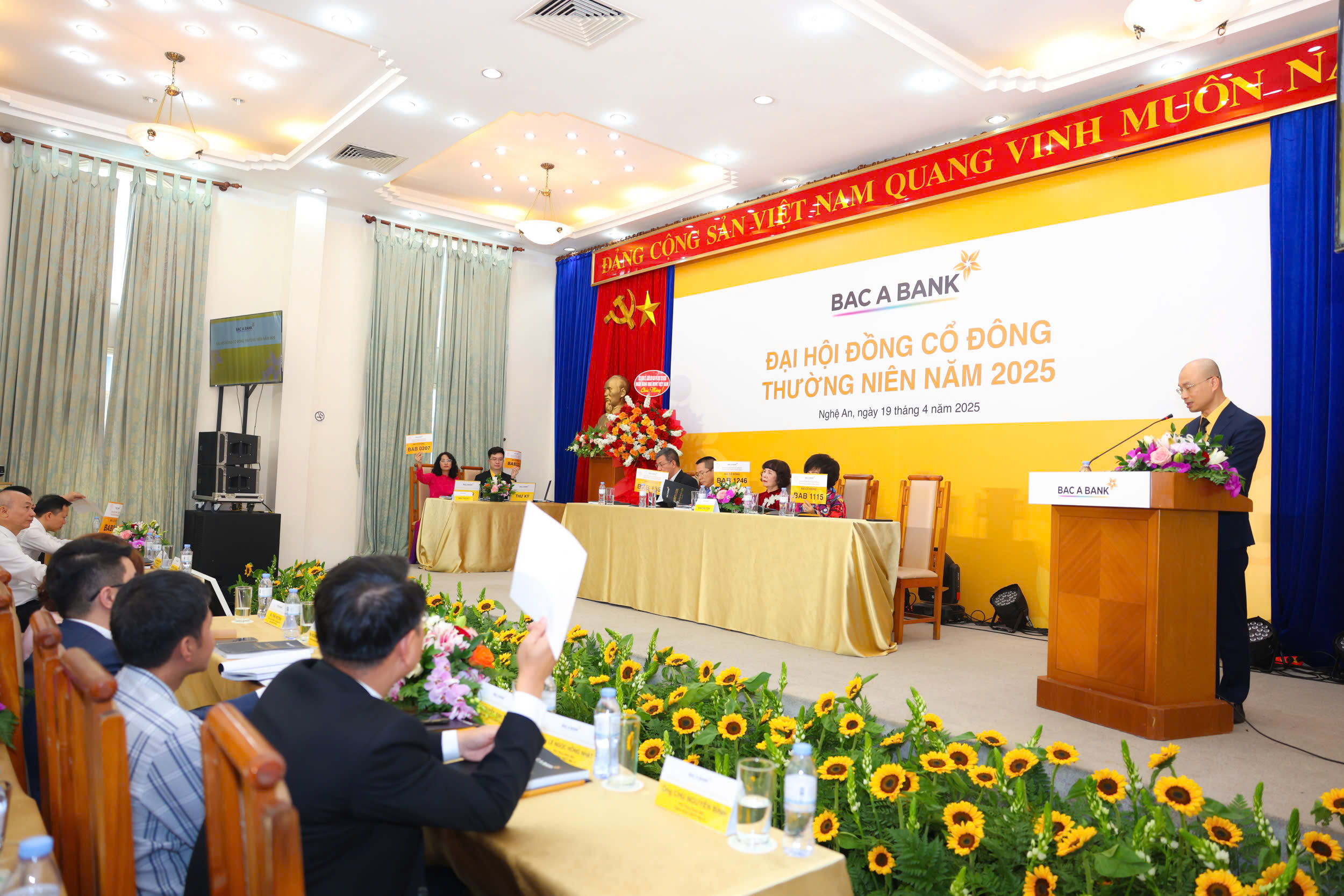 BAC A BANK thông qua phương án tăng vốn điều lệ lên 12350 tỷ đồng Thành công từ nền tảng vững chắc