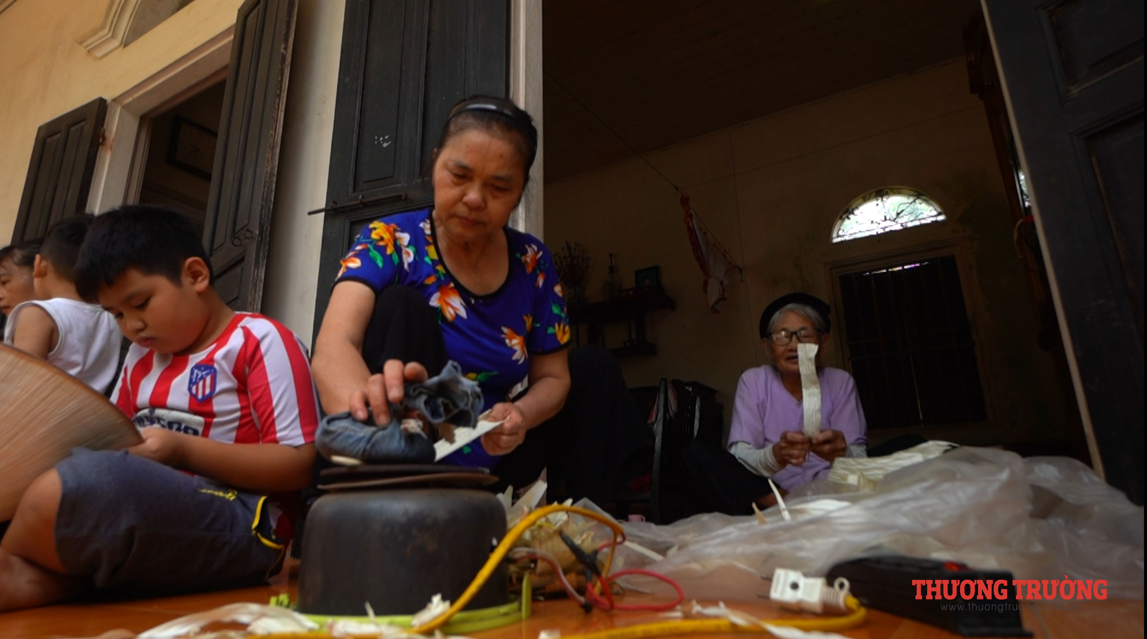 Nón lá Phú Châu gìn giữ hồn nón Việt