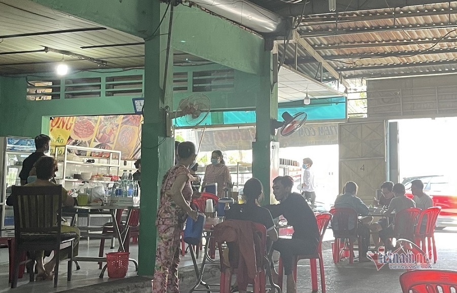 Lơ là trong phòng chống dịch hai chủ tịch phường ở Bình Dương bị lập biên bản