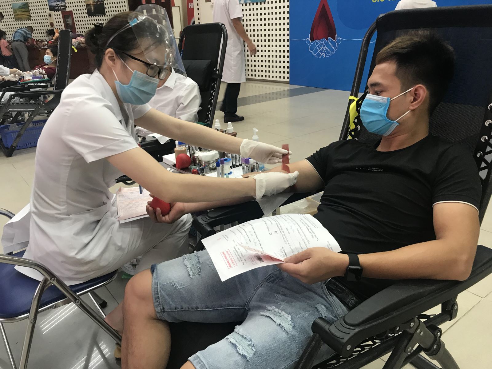 Sáng 106 Việt Nam có thêm 70 ca mắc COVID19 TPHCM nhiều nhất với 26 trường hợp
