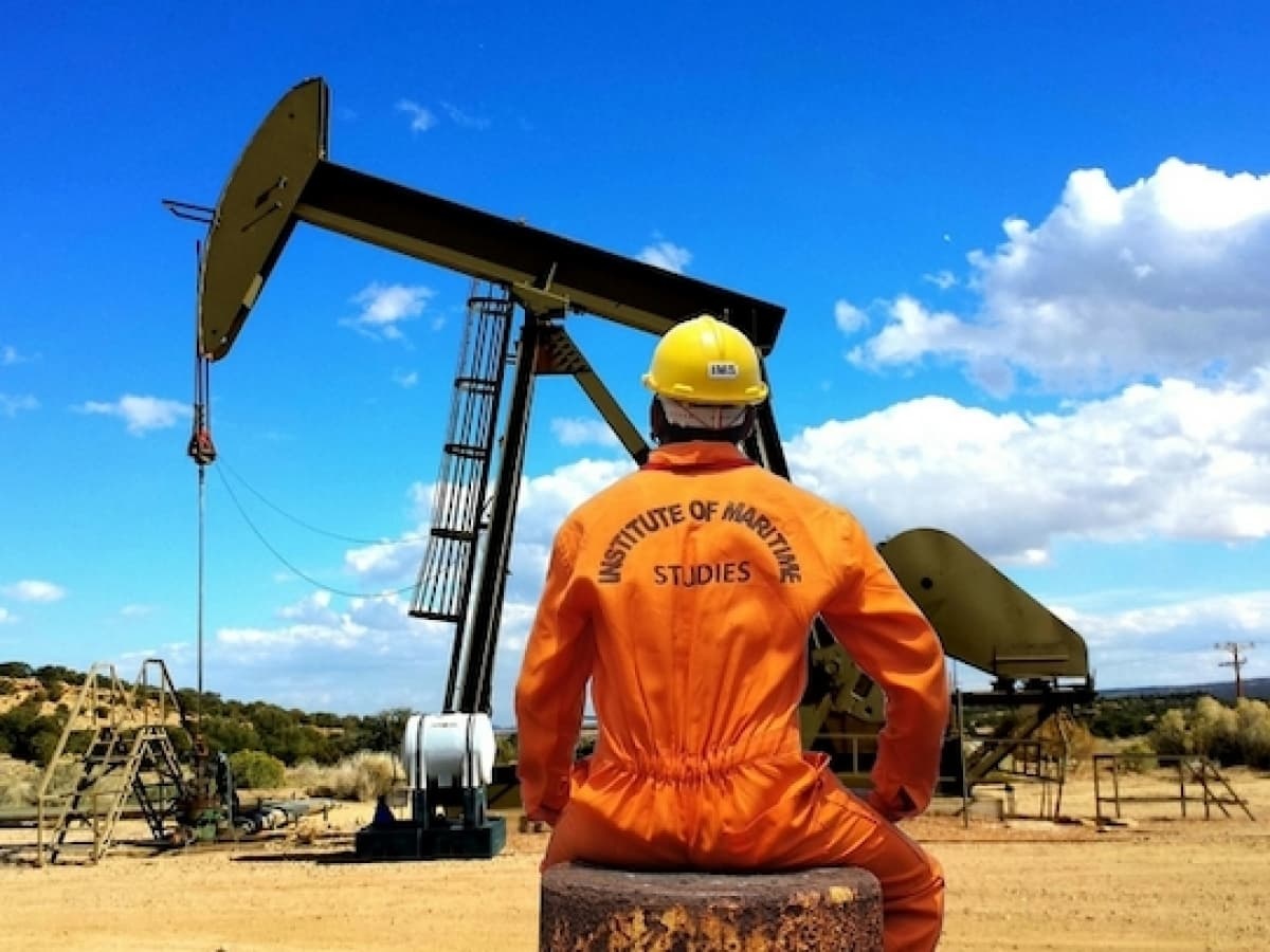 Giá xăng dầu thế giới lao dốc khi OPEC đạt thỏa thuận tăng sản lượng vào tháng 82021