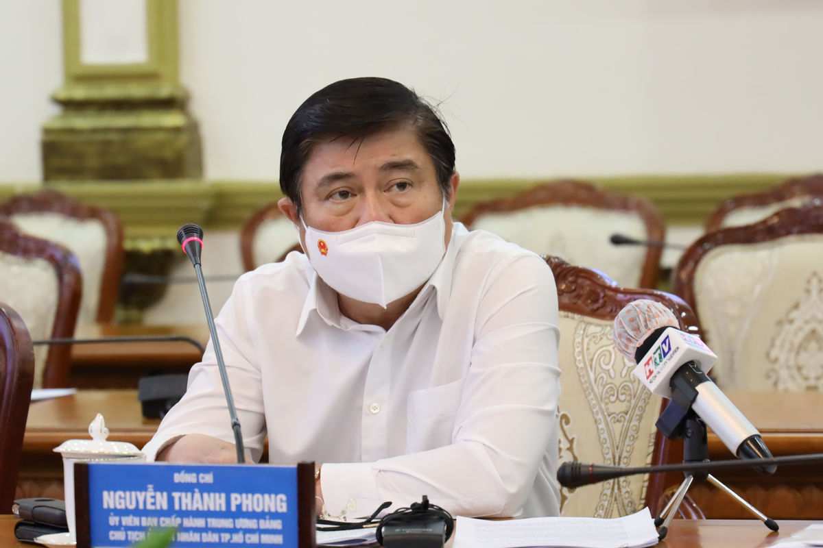 Từ 267 người dân TP HCM tuyệt đối không ra đường sau 18h