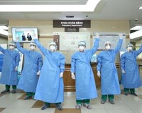 TP HCM Kêu gọi y bác sĩ tư nhân nghỉ hưu tham gia chống dịch 