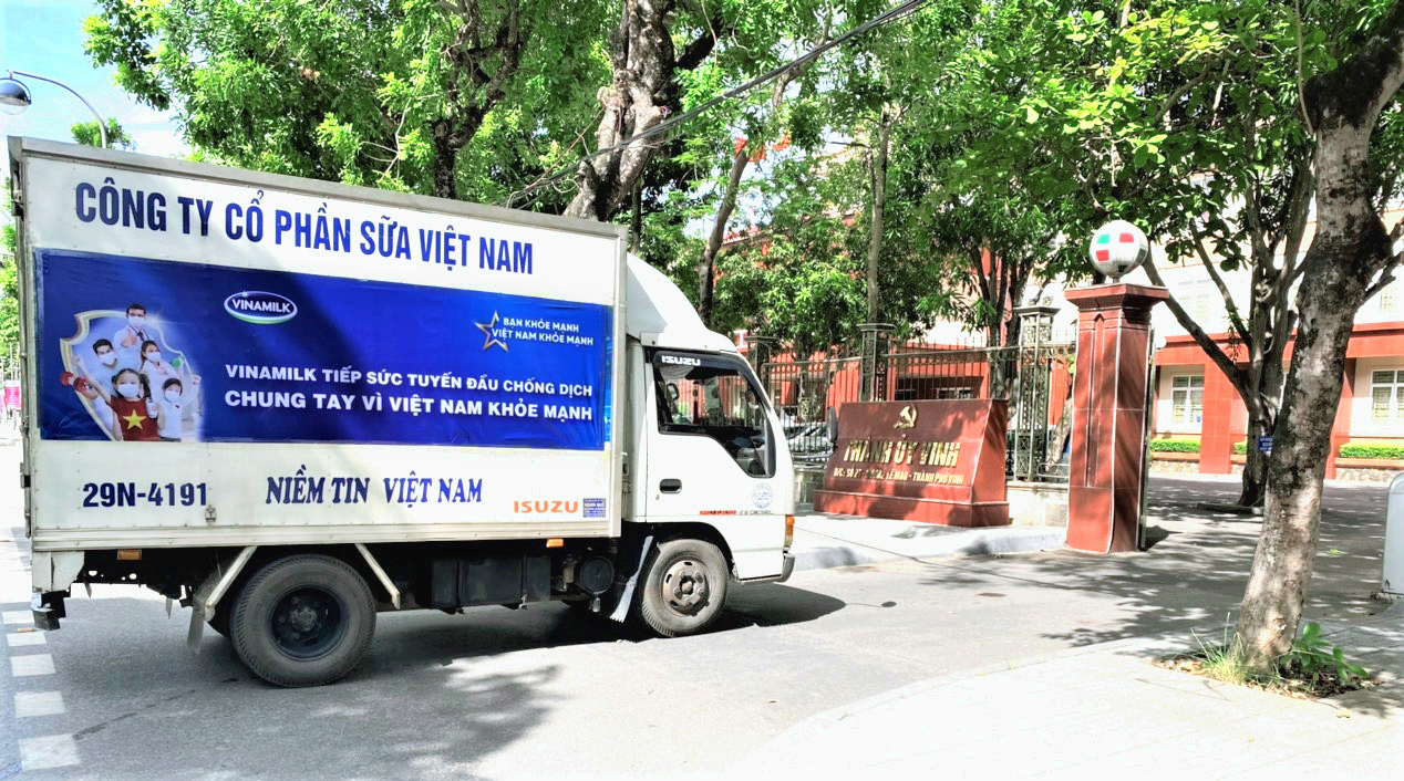 Vinamilk đẩy mạnh hành trình tiếp sức tuyến đầu trong giai đoạn cao điểm chống dịch tại 50 bệnh viện trên cả nước 