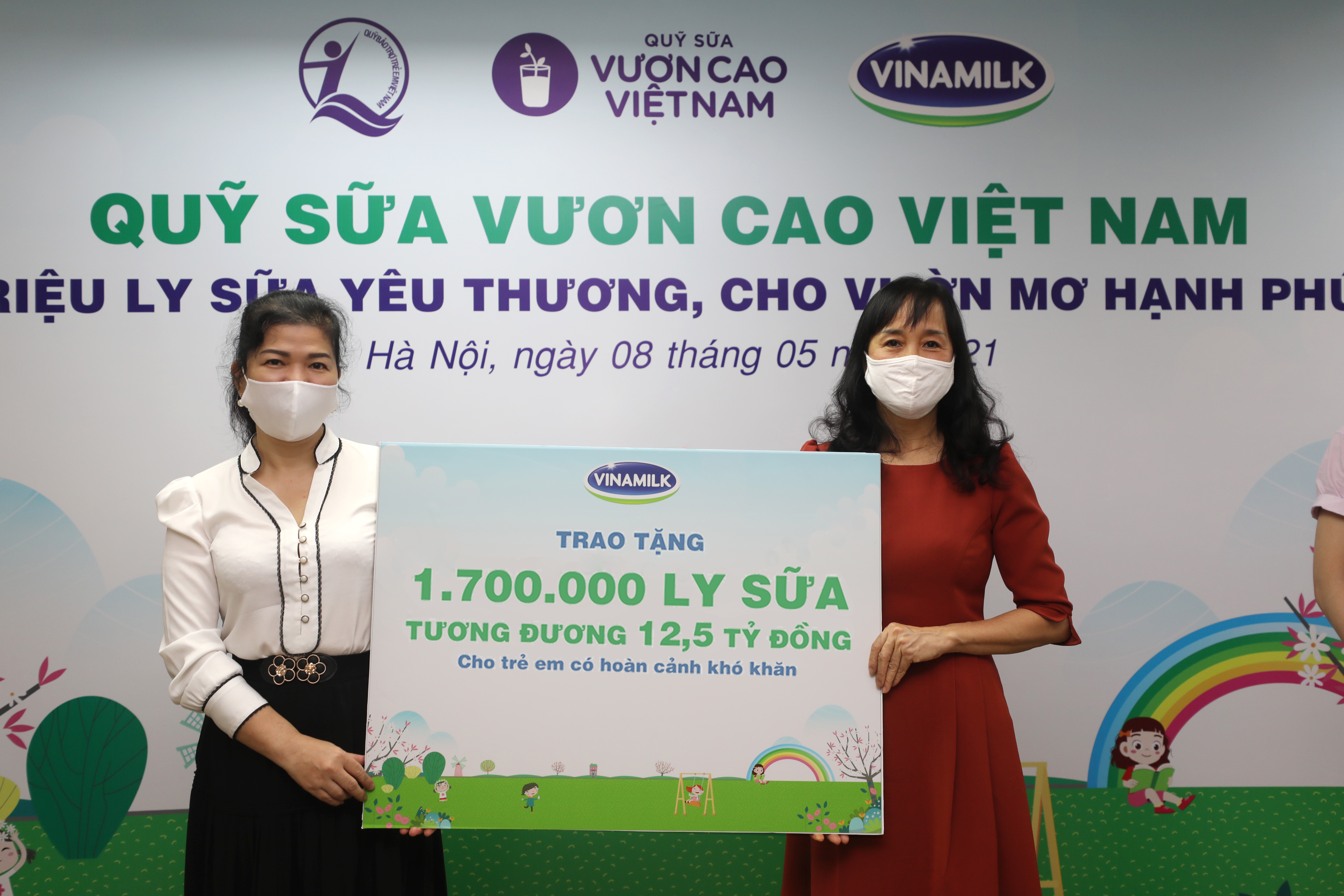 Vinamilk góp 1 triệu ly sữa cho trẻ em khó khăn với hoạt động Cùng góp điểm xanh cho Việt Nam khỏe mạnh