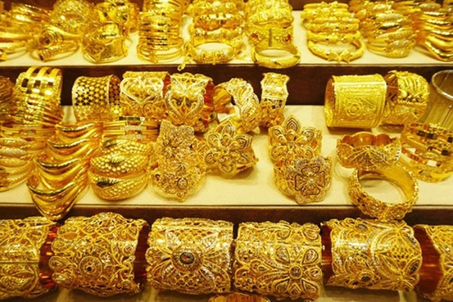 Giá vàng hôm nay 2611 Tiếp đà tăng nhẹ nhờ đồng USD yếu