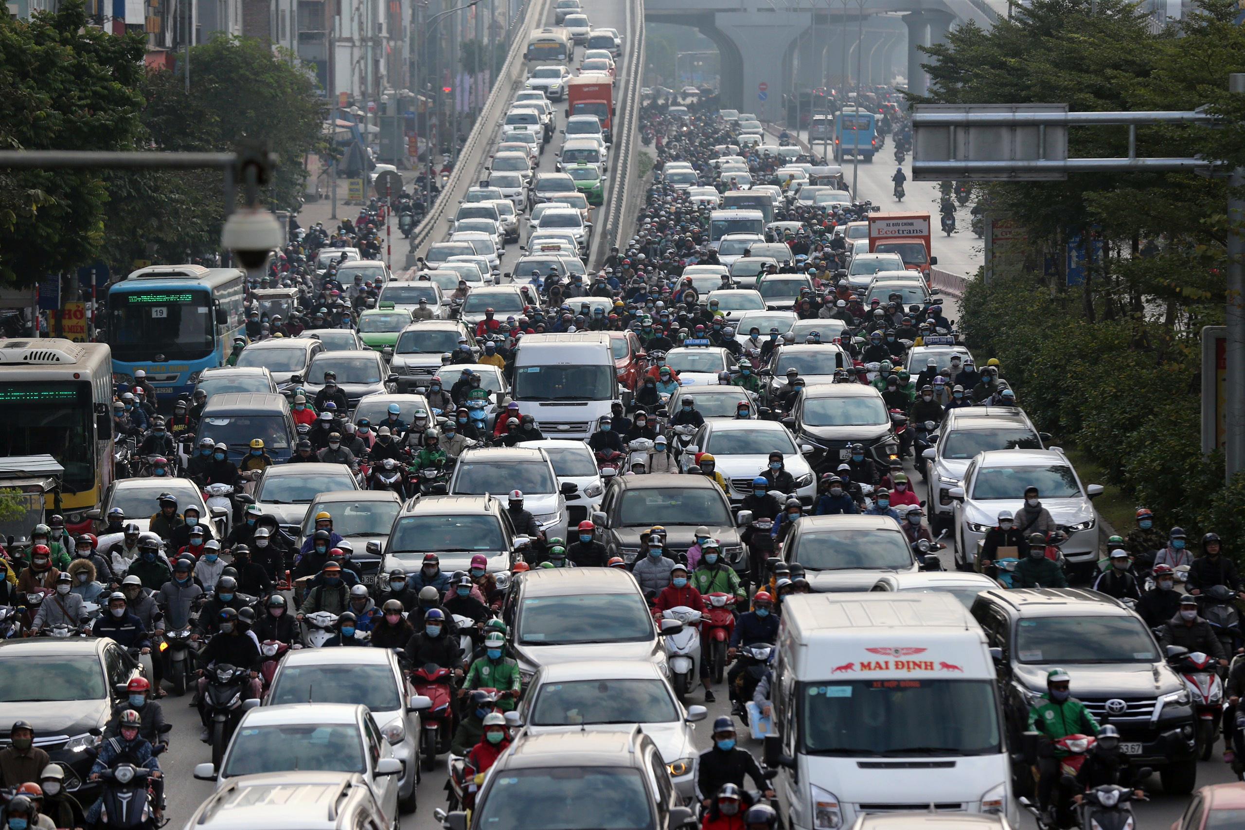 Hà Nội dự kiến cấm xe máy tại các quận sau năm 2025
