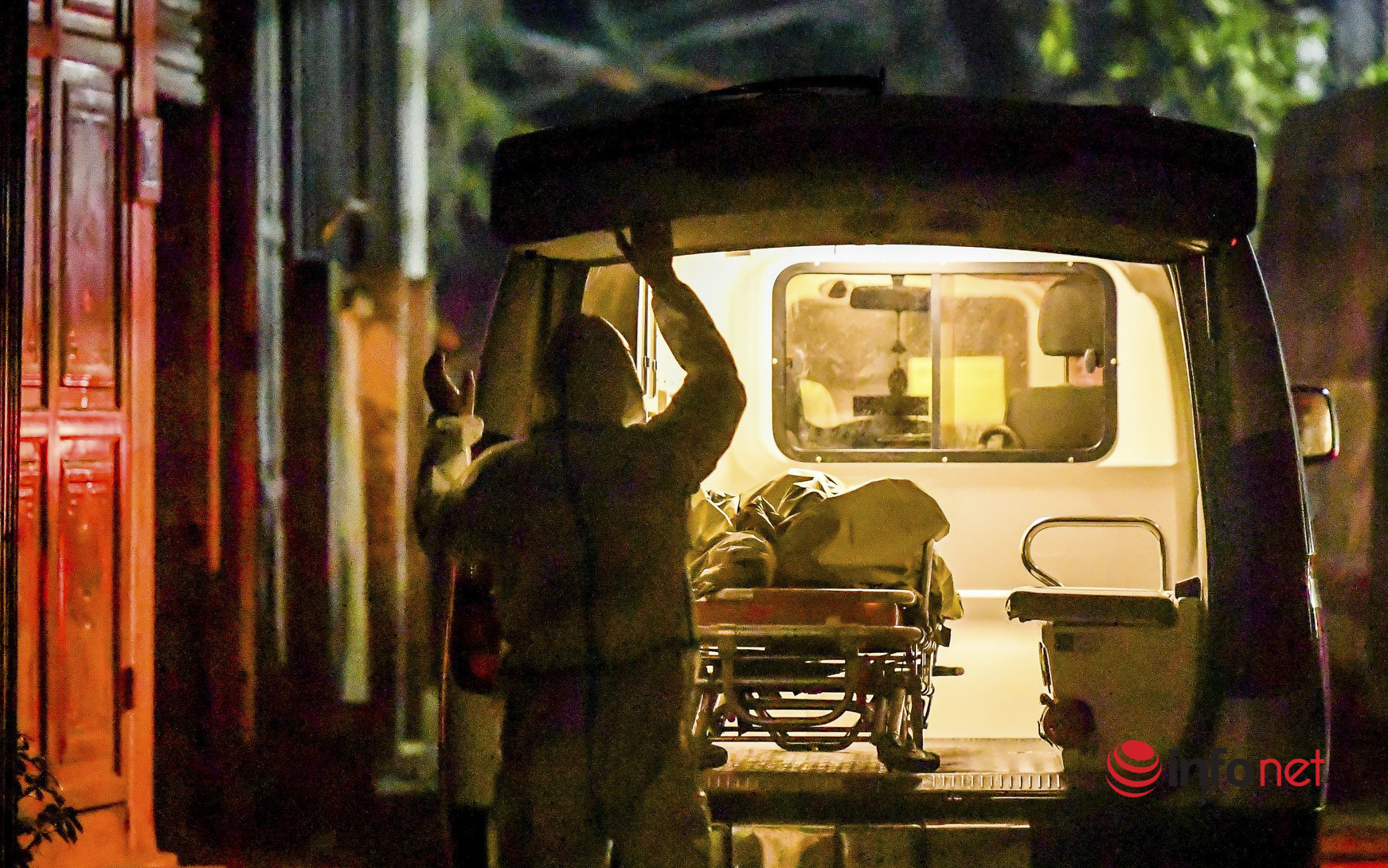 Hà Nội Xác định nguyên nhân vụ nổ bay mái nhà cháy ngùn ngụt ở Định Công Thượng làm 3 người tử vong