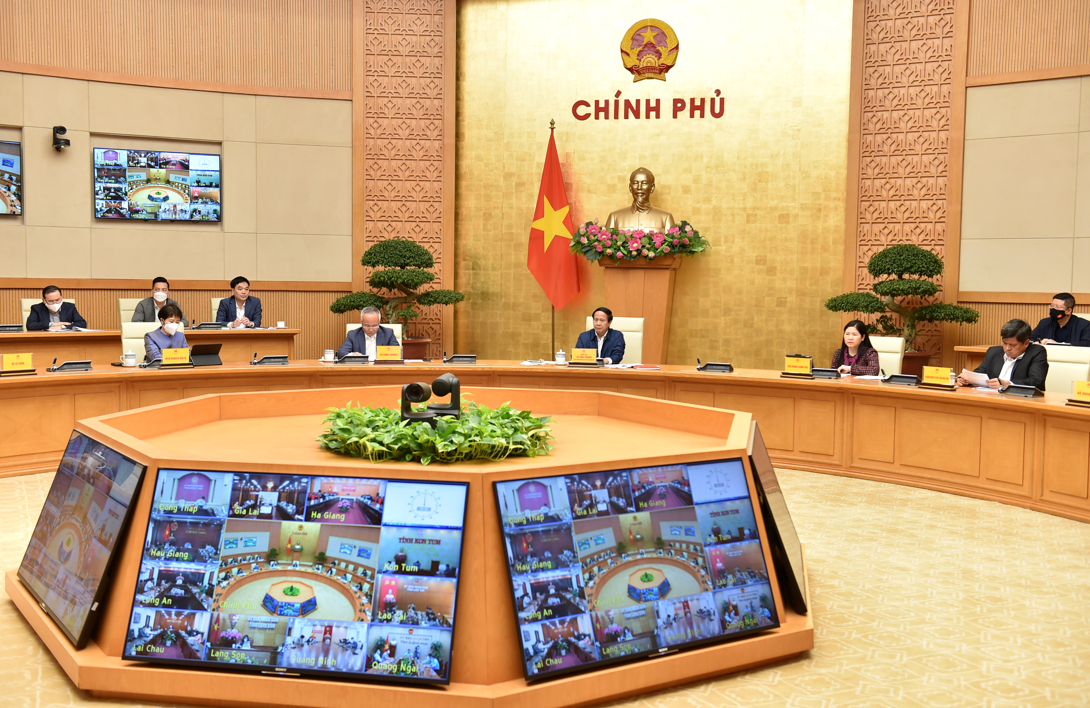 Nghiên cứu giải pháp để đẩy mạnh xuất khẩu nông sản qua đường chính ngạch