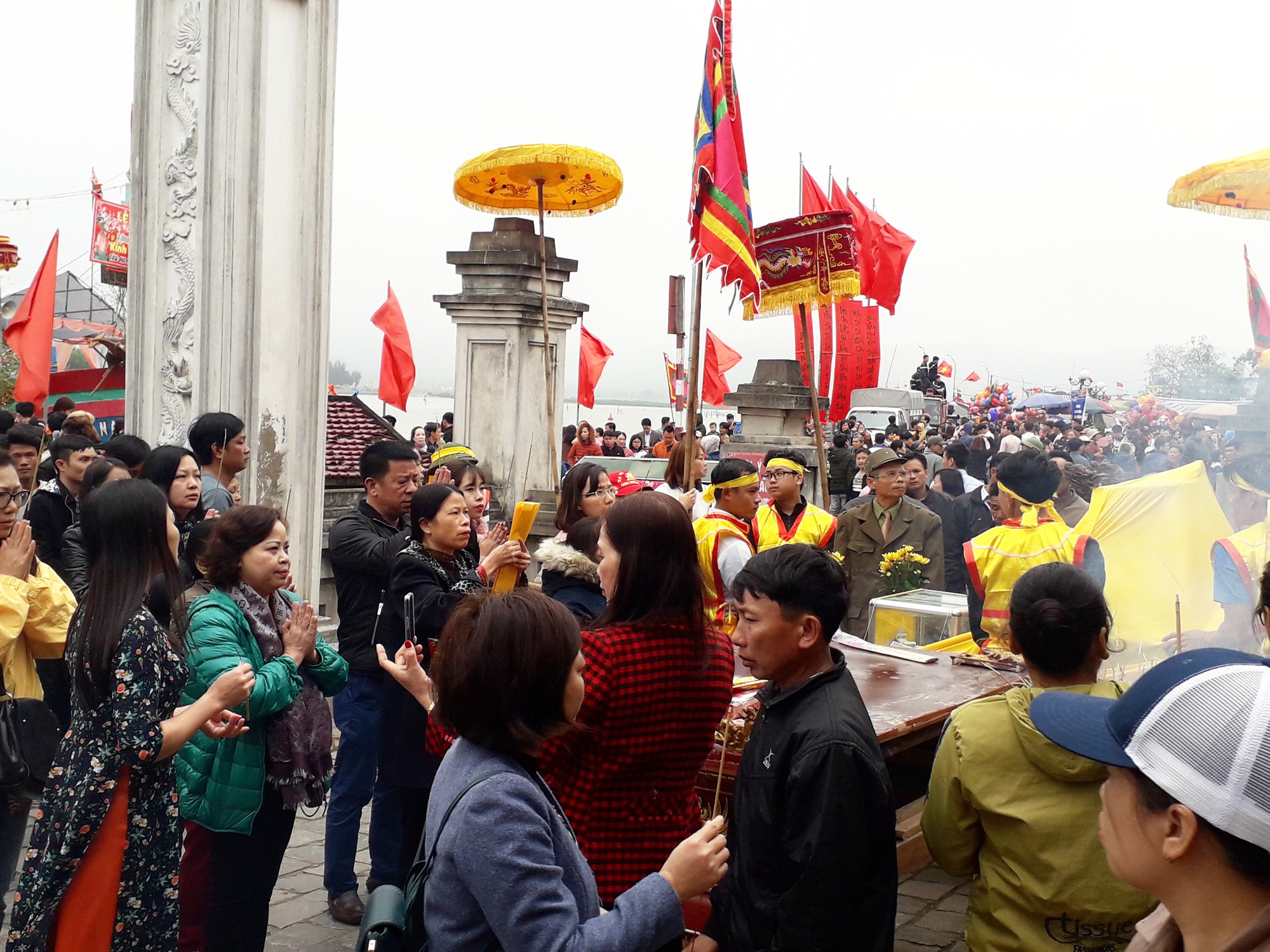 Nghệ An dừng tổ chức lễ hội và không bắn pháo hoa dịp Tết Nguyên đán