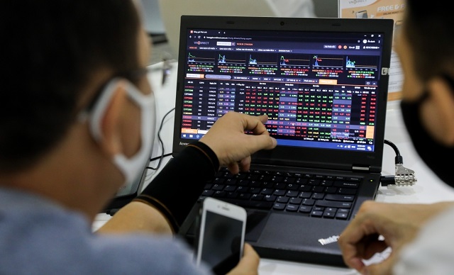 Quy định mới về áp dụng hình thức đình chỉ hoạt động giao dịch chứng khoán