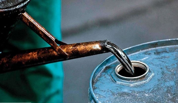 Giá xăng dầu hôm nay 271 Lo ngại căng thẳng UkrainaNga dầu thô tiếp tục bứt phá