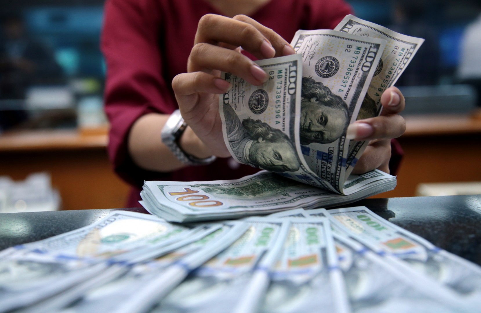 Tỷ giá ngoại tệ ngày 271 Đồng USD duy trì trên đỉnh