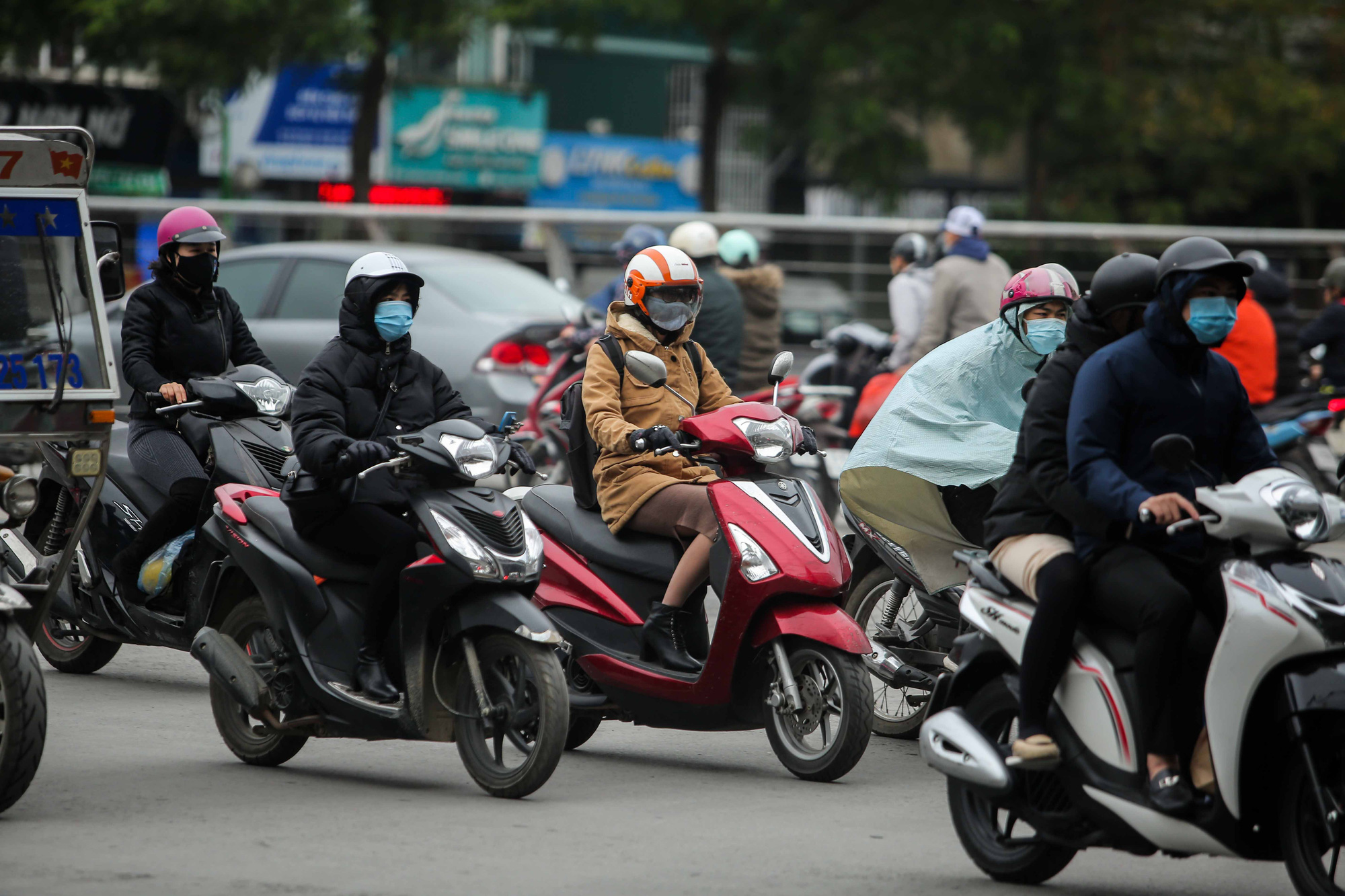 Dự báo thời tiết đêm nay và ngày mai 122 Hà Nội và các khu vực trên cả nước